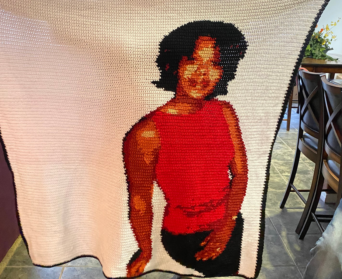 PORTRAIT CROCHET BLANKETS